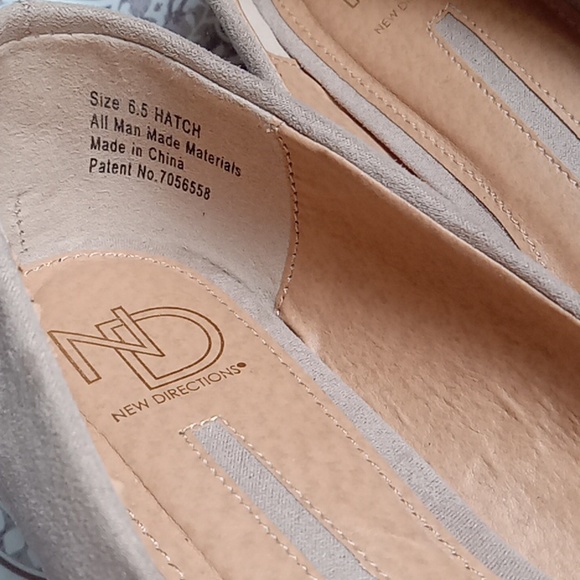 NWOT New Directions studded flats - Picture 11 of 15